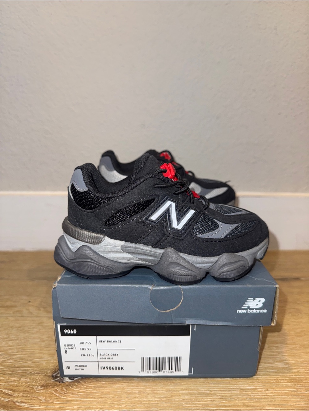 New balance 9060 toddler 8c